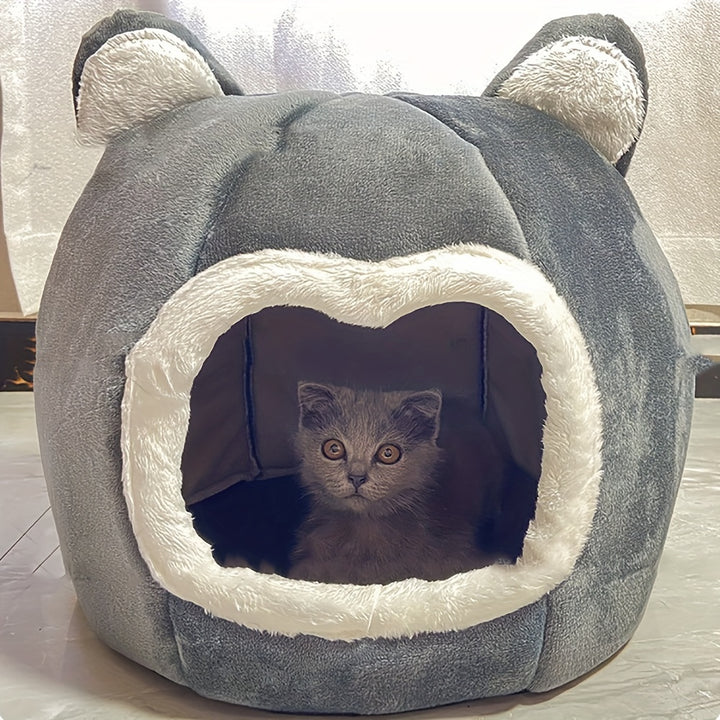 Warm and Cozy Winter Cat House | Plush and closed 🐾