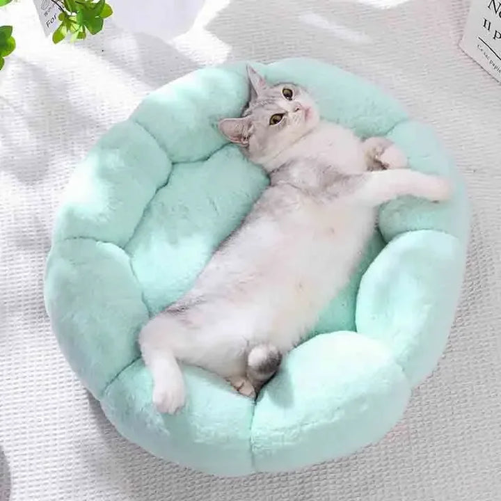 Plush Pet Bed – Winter Warm Calming Round Cat & Dog Bed