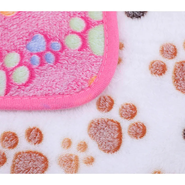 Soft Paw Print Fleece Blanket for Pets - Cozy and Warm