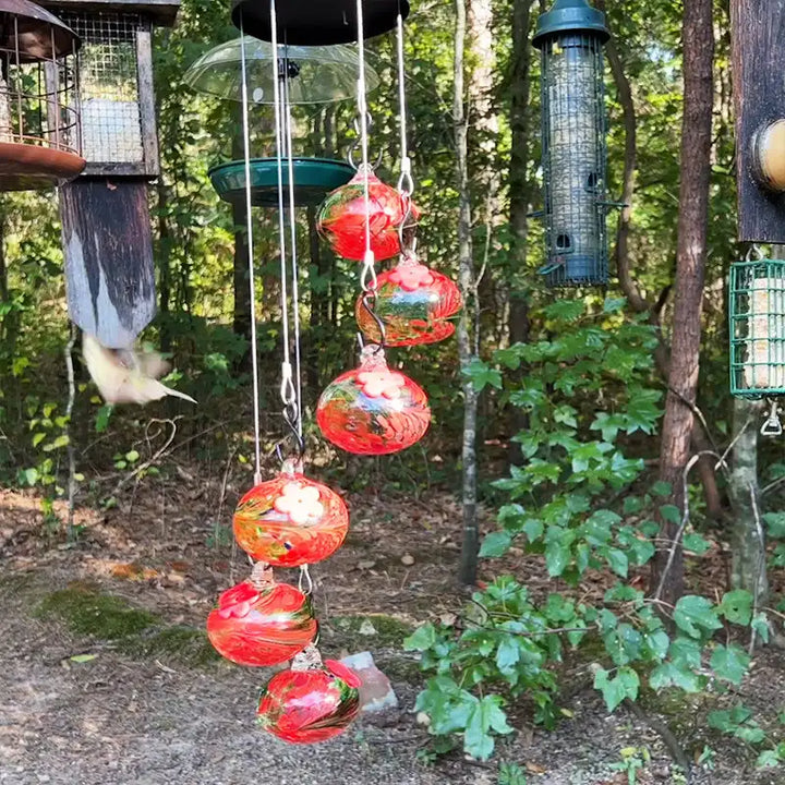 Hummingbird Feeder with Charming Wind Chimes – Feeder