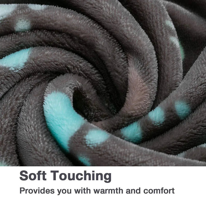 Soft Paw Print Fleece Blanket for Pets - Cozy and Warm