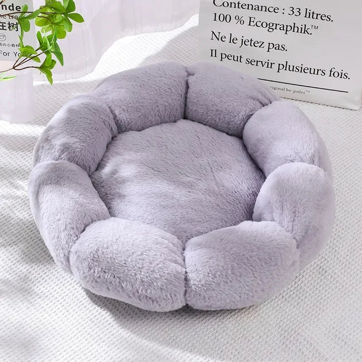 Plush Pet Bed – Winter Warm Calming Round Cat & Dog Bed