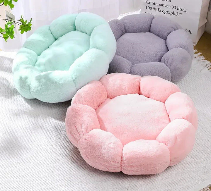 Plush Pet Bed – Winter Warm Calming Round Cat & Dog Bed